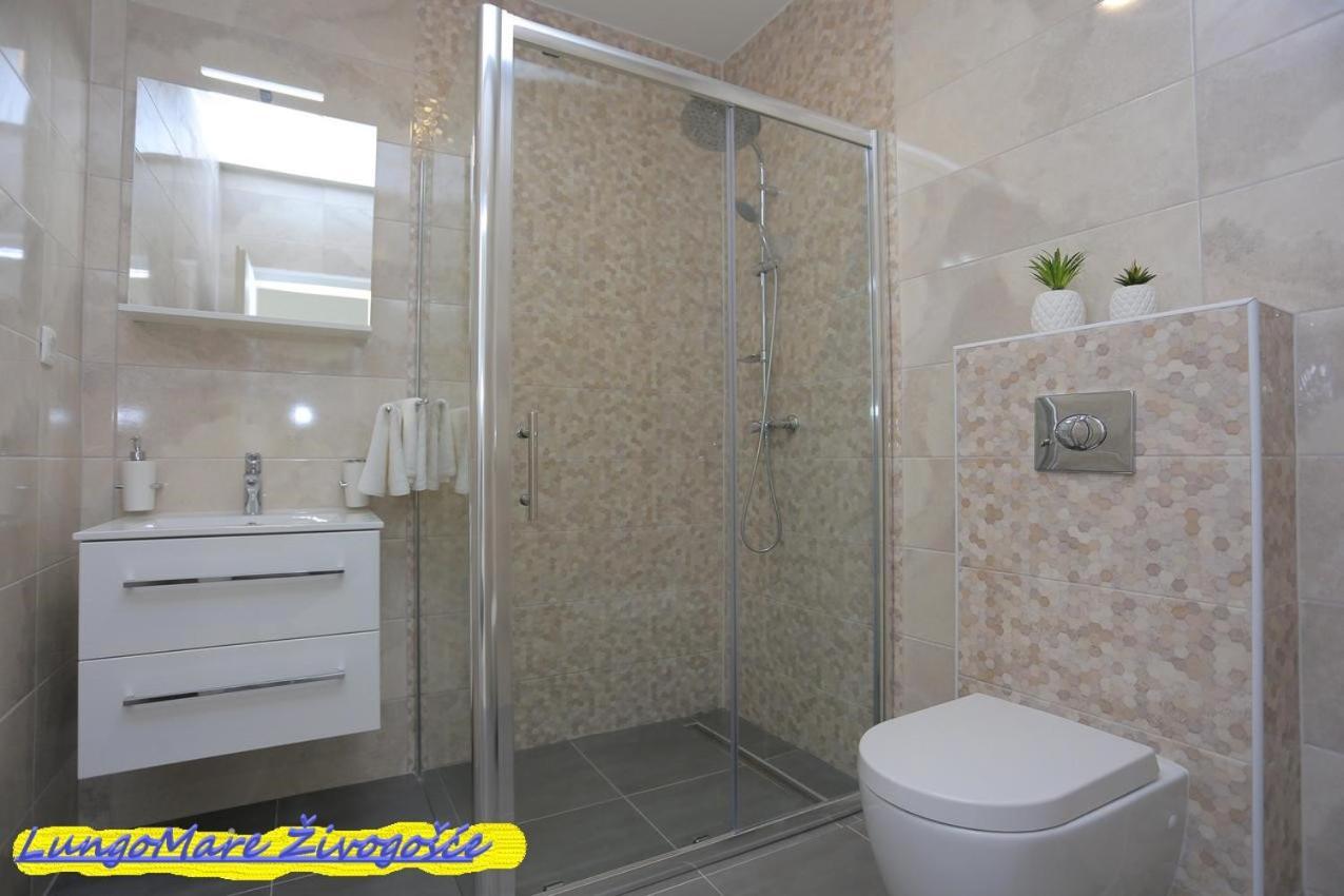 Apartmants Villa Lungo Mare Živogošće エクステリア 写真