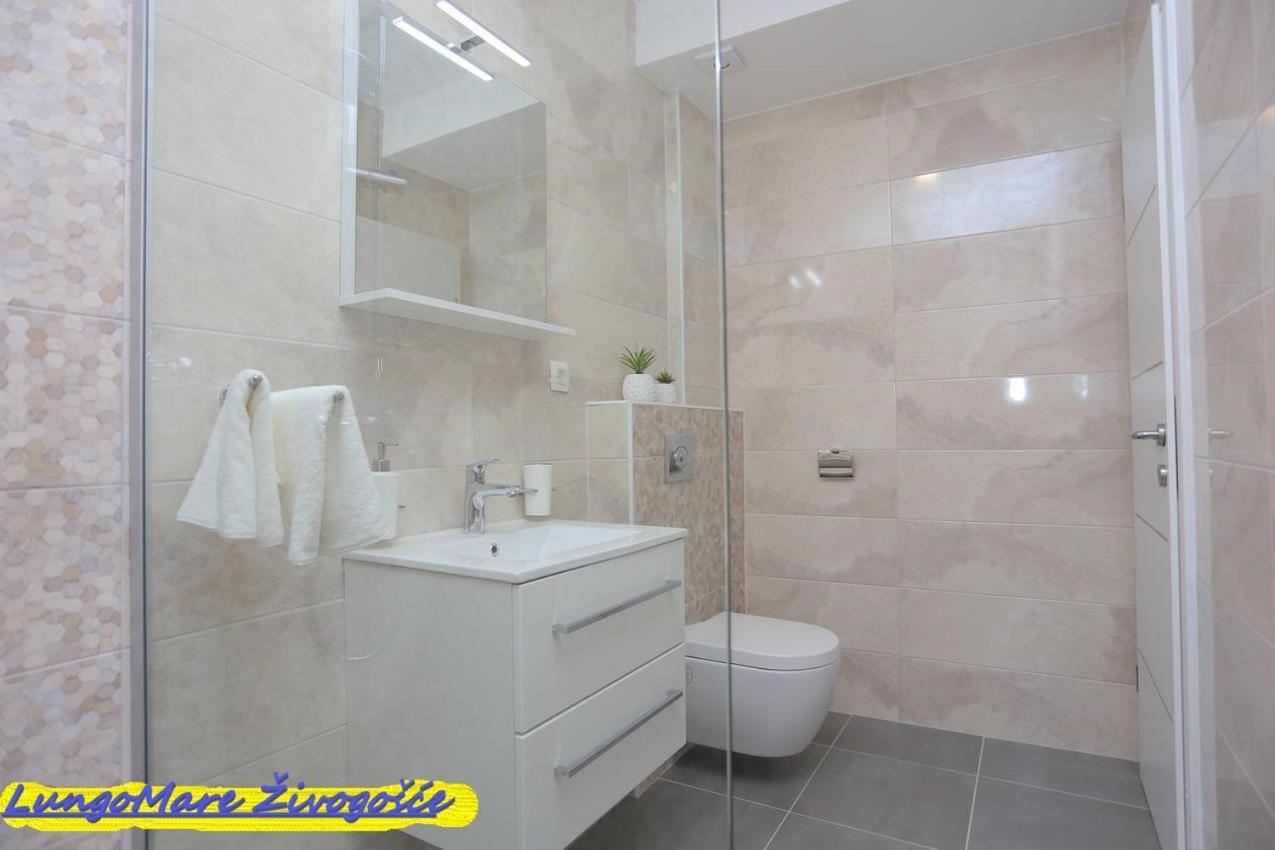 Apartmants Villa Lungo Mare Živogošće エクステリア 写真