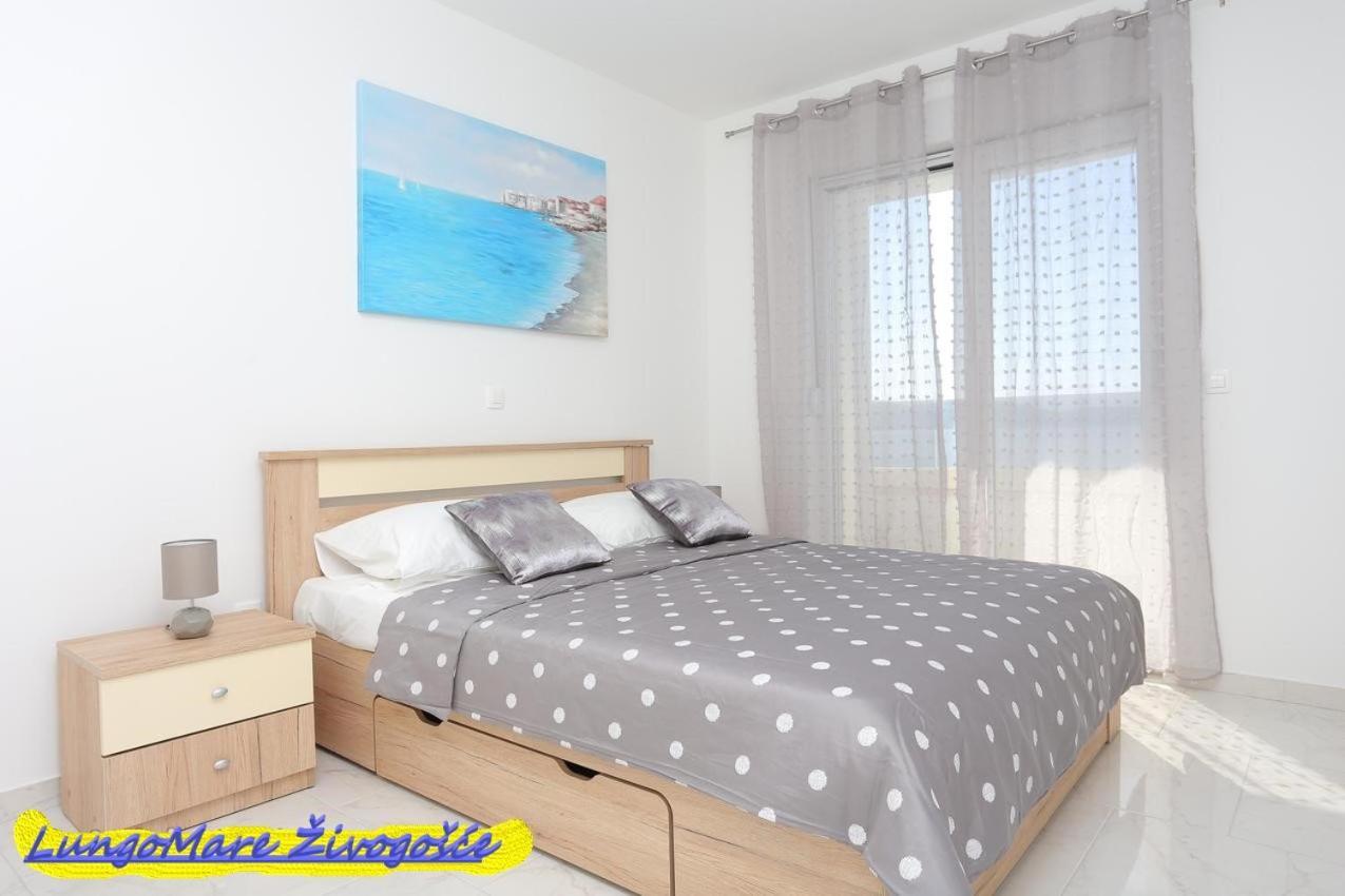 Apartmants Villa Lungo Mare Živogošće エクステリア 写真